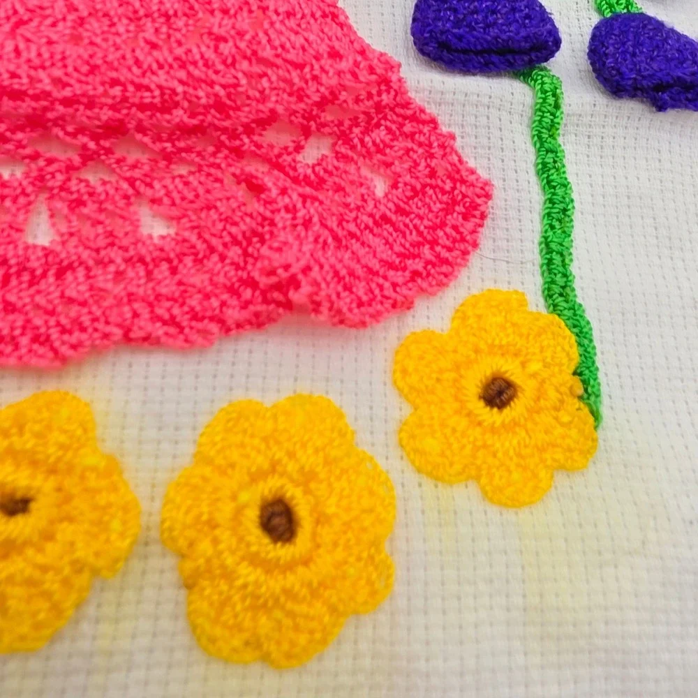 Vintage Handmade Crochet Southern Belle Flower Sampler Wall Hanging 12x12 N4